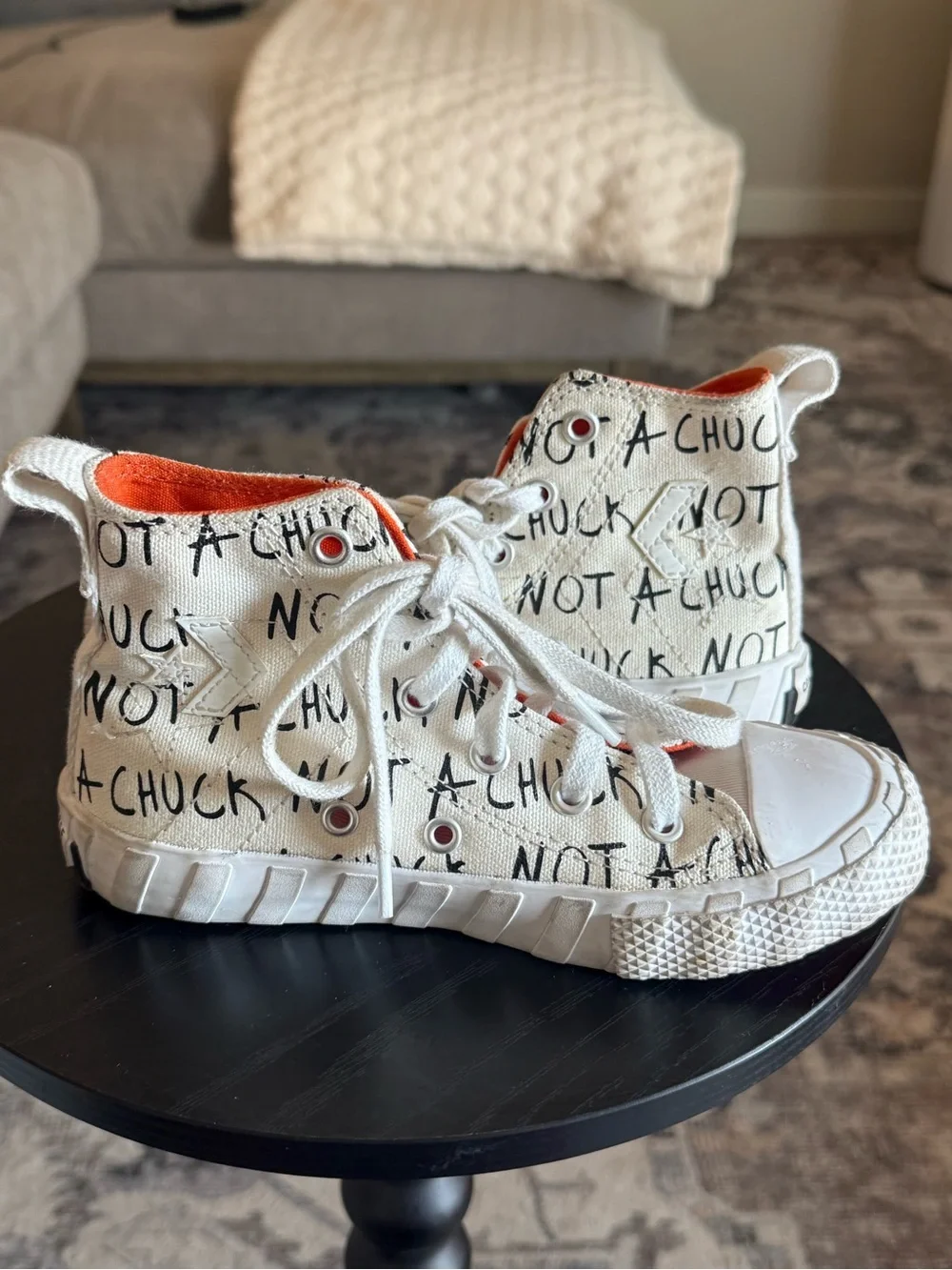 Converse white canvas